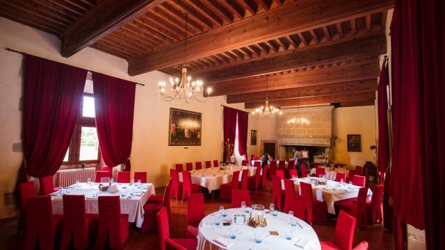 Hotel et restaurant du chateau des ducs de Joyeuse à Couiza, Aude (près de Limoux / Carcassonne )