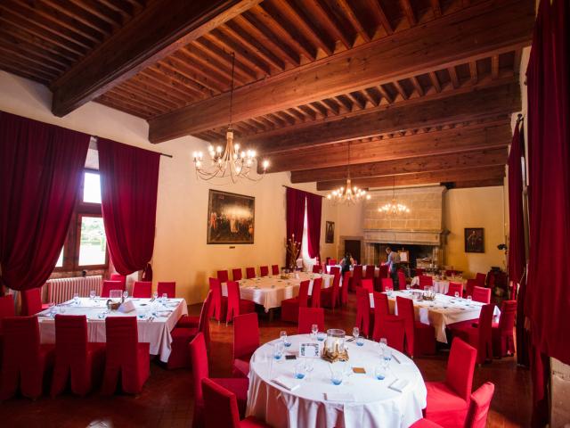 Hotel et restaurant du chateau des ducs de Joyeuse à Couiza, Aude (près de Limoux / Carcassonne )