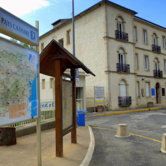 Entrada a la piscina de Village Rennes Les Bains