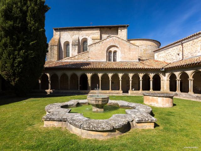 Abbaye De Saint Hilaire