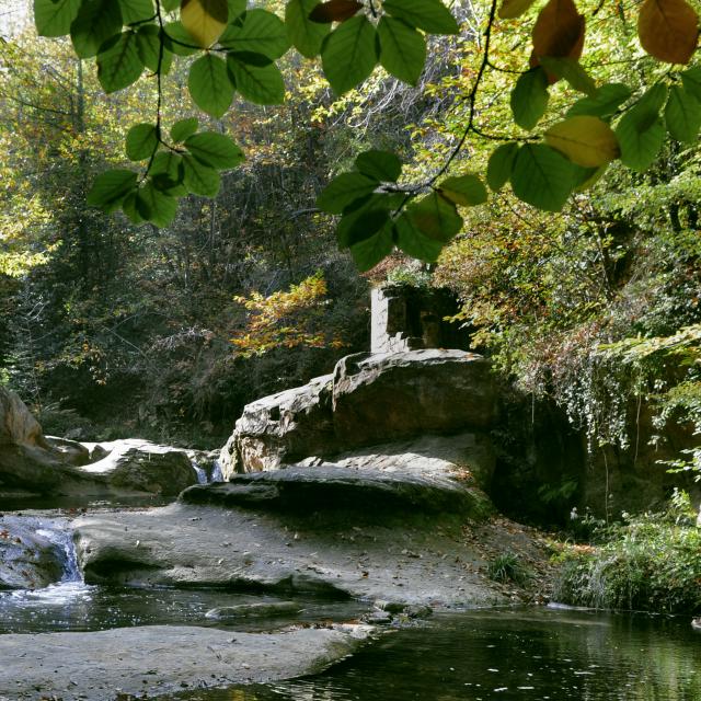 Fontaine Des Amours Rennes Les Bains Pcu 2011 ©jean Louis Socquet Juglard (1)