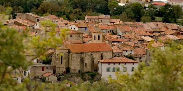 Village De Pieusse